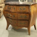 819 2124 CHEST OF DRAWERS